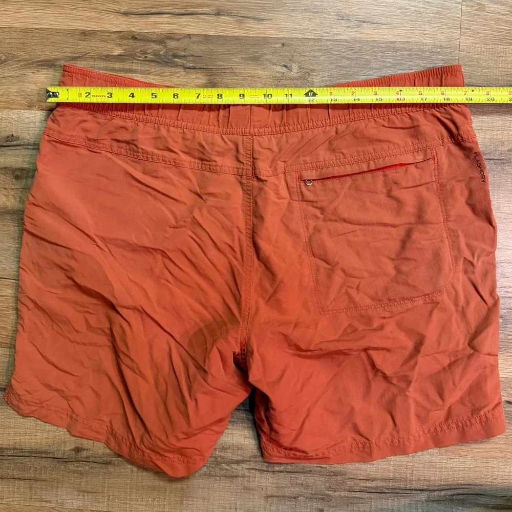 The North Face FlashDry Shorts Orange Men Large Hiking Gorpcore Activewear